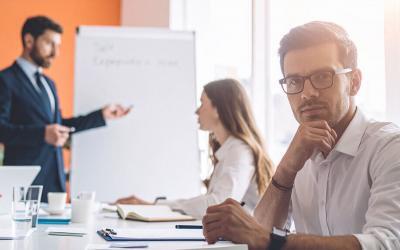 Blog | Antje Liebe | Pferdegestütztes Resilienztraining, Business Coaching & zertifizierter Bildungsurlaub Selbstbild und Fremdbild in Teams: So verbessern Sie Ihre Teamdynamik